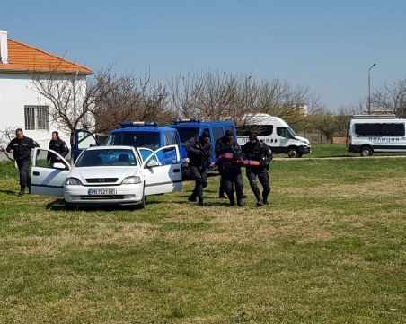 Удар на пловдивската полиция! Арестуваха трафинканти на дрога след сделка в Пловдив