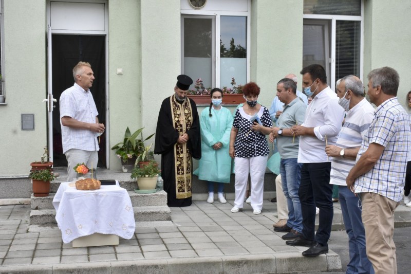 Директор на болница в Пловдив: Все още хората се въздържат да посещават болници