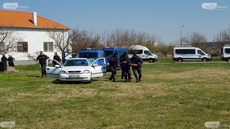 Удар на пловдивската полиция! Арестуваха трафинканти на дрога след сделка в Пловдив
