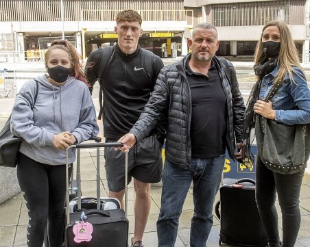 Мерките в Испания - жестоки глоби за купони, връщат маските