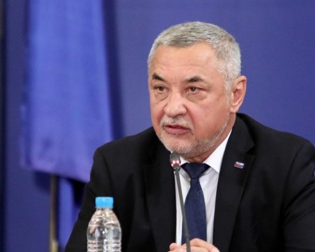 Подпомагат възстановяването на икономиката с финансов стълб от 1.8 млрд. лв.