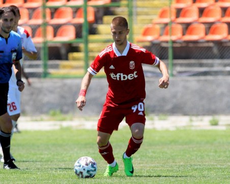 След Камбуров - още 4-ма с коронавирус в ЦСКА 1948