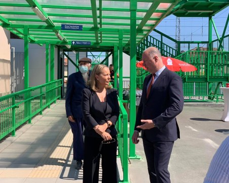 Влакове вече вдигат 160 км/ч край Пловдив, откриха ремонтиран участък от жп линия