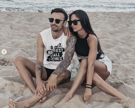 За първи път: Бербатов качи снимка с хубавата Елена в мрежата