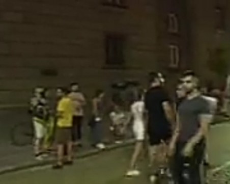 Протестиращите в София блокират ключови улици, разпънаха палатки на Орлов мост