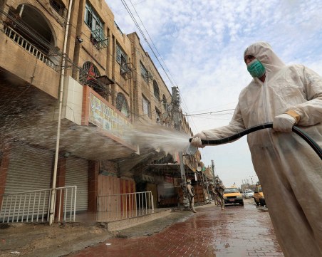 Крайна мярка срещу COVID в Хамбург: Забраняват алкохола