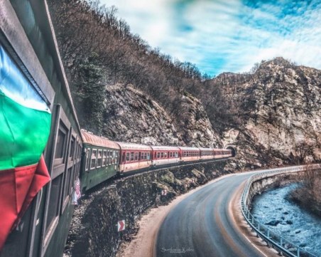 На този ден: Открита е една от най-живописните жп линии