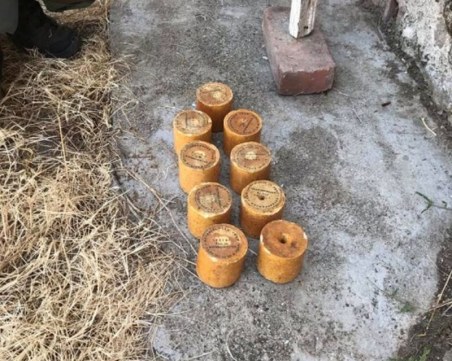 Военнослужещи унищожиха невзривени боеприпаси в пловдивско село