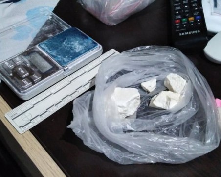 Пловдивската полиция спипа дилър с амфетамин и кокаин