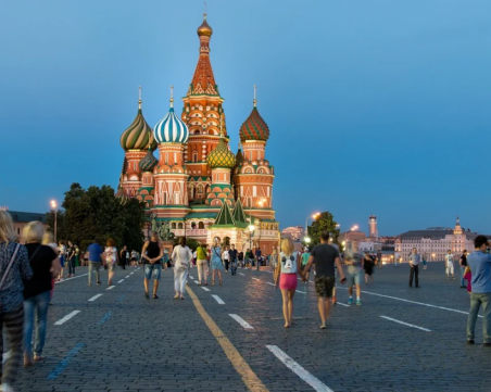 В Русия започват масово ваксиниране на населението през октомври