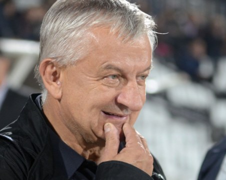 Крушарски: Ще направя стадиона и базата без нито лев печалба