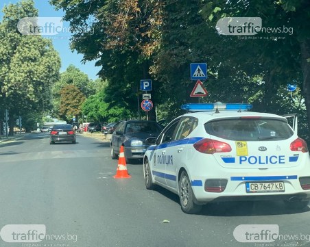 Кола помете жена на пешеходна пътека в Пловдив, откараха я в болница