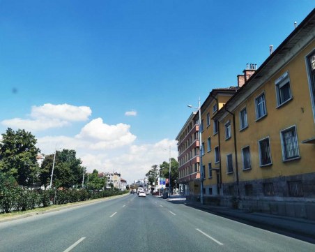 Кола удари 6-годишно дете с колело на пешеходна пътека в Пловдив