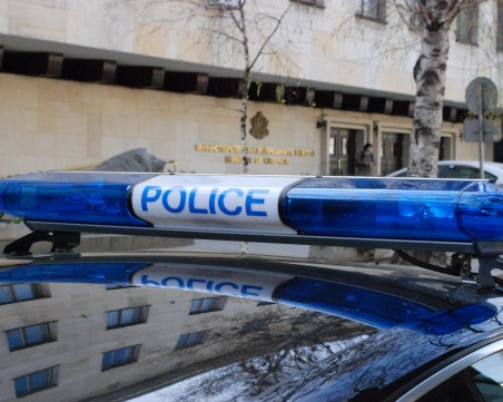 Арестуваха група алоизманици с купища златни накити