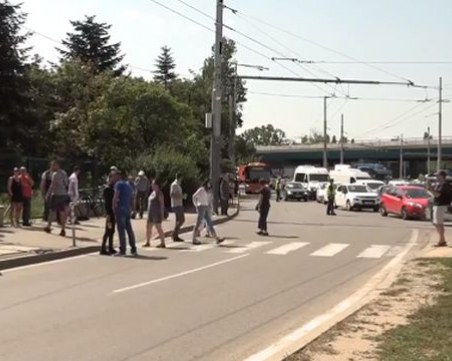 Протестиращи блокираха 4-тия километър на София