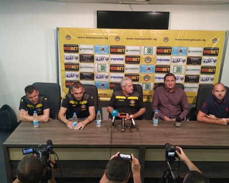 Неделев: Още няма яснота за бъдещето ми, Локо има и слабости