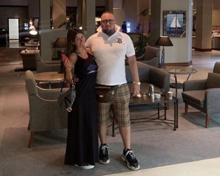 Светлана Гущерова с гневен статус: Дребни души се 