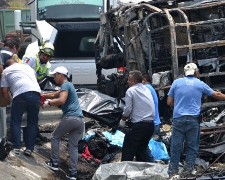 Десетки полски туристи - ранени при зверска катастрофа на връщане от България