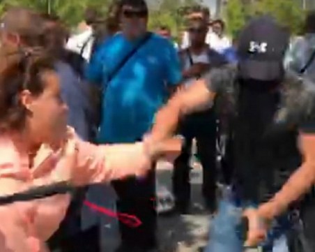 Домашен арест за нападателя от конференцията на ГЕРБ