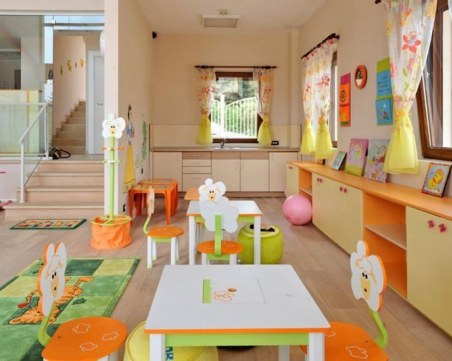 Малчугани край Пловдив не се класираха за забавачка, разширяват базата, за да увеличат местата