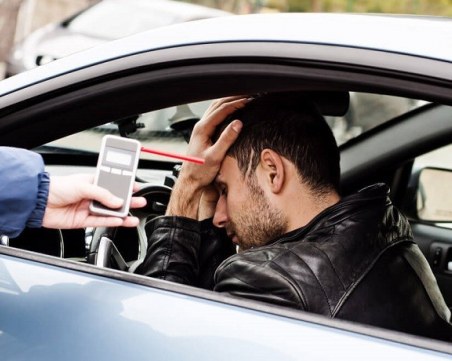 Шестима шофьори преспаха в ареста! Причината – алкохол и наркотици