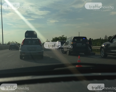 Акция край София! Полиция и ГДБОП на място, има задържани