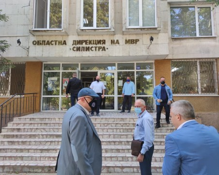 Гешев съобщи за две разкрити убийства у нас