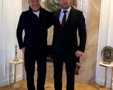 Петър Манджуков стана Почетен гражданин на Сопот