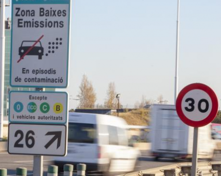 Правят зона с ниски емисии в Пловдив, ограничават влизането на цапащи коли в тях