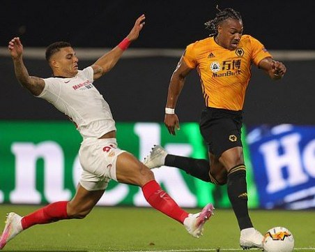 Севиля пречупи Уулвс в края, бивш играч на ЦСКА поведе Шахтьор към полуфинал