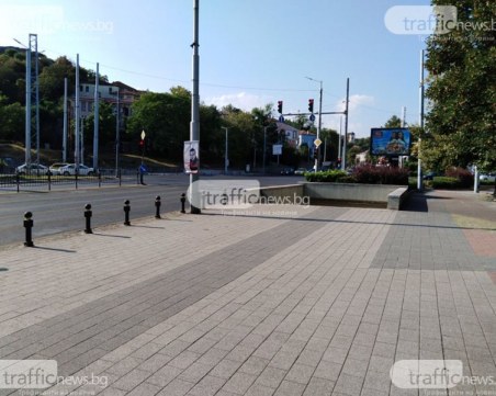 Шествието спира движението по основни булеварди в Пловдив, пренасочват градските автобуси