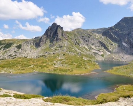 Строят информационен център под Рилските езера