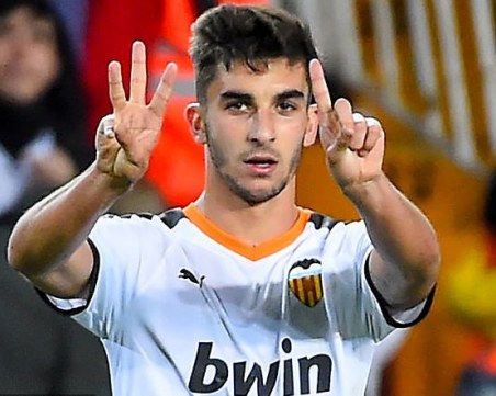 Валенсия извади целия отбор на тезгяха