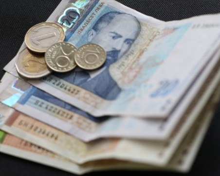 Мъж обра свой съсед! Поканил го на гости и му задигнал 500 лева