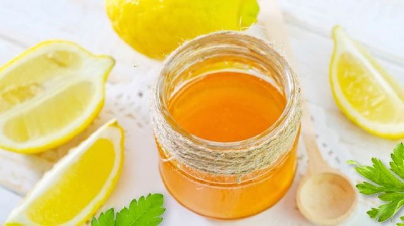 Само за най-издръжливите: Бърза диета с мед и лимон