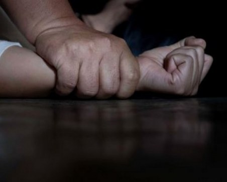 15-годишен блудства с момче в училищна тоалетна край Пловдив