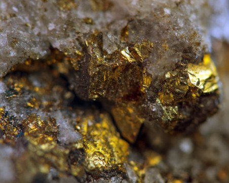 Откриха злато за 1 млрд. долара в Сърбия до границата с България