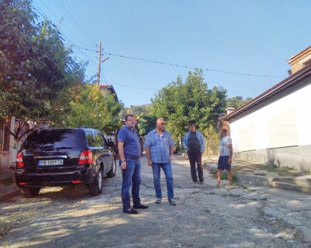 Ремонт за 40 000 лв. на една от най-важните улици в пловдивско село