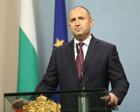 Румен Радев: Нова Конституция е възможна след оставка на правителството и предсрочни избори