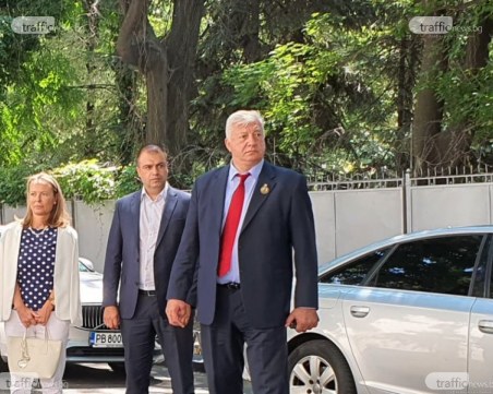 Зико декларира покупка на 