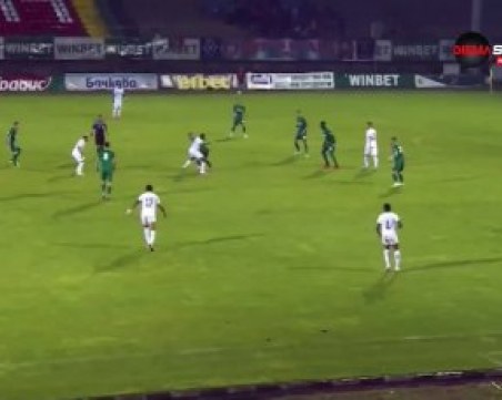 Попадения на Лаута! Черно-белите поведоха в първите минути, Ботев изравни