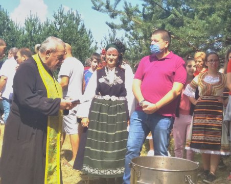 Родопска сватба пресъздадоха в Ситово