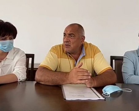 Борисов към протестиращите: Спрете да тормозите останалите, качете се на тротоара