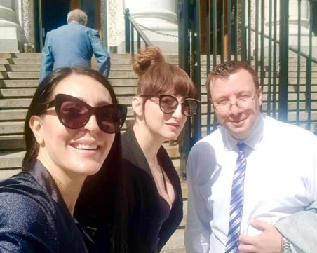 Деси Тенекеджиева осъди Слави Трифонов, дарява парите за талантливи деца