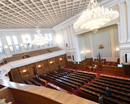 Нови законодатели предвижда проектът за Конституция на ГЕРБ