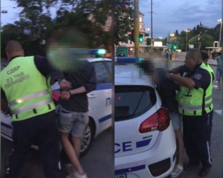 15-годишен младеж с газов пистолет бе арестуван на протеста на Орлов мост