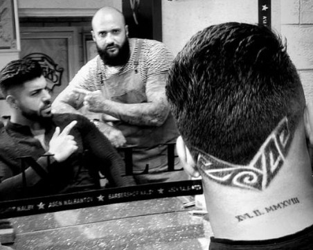 Фики посвети татус на сина си, дебютира и с нова прическа