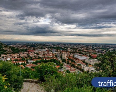 Идват нови порои и бури, обявиха жълт код за опасно време в 6 области