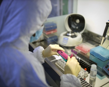 Китайската ваксина COVID-19 може да навлезе на пазара в края на декември