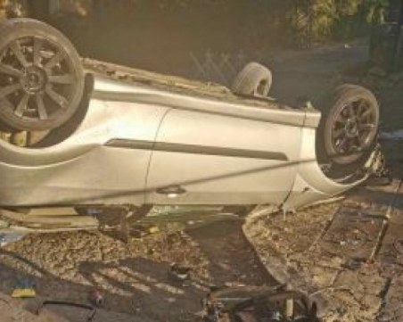 Превишена скорост, а не гонка, е довела до катастрофата с 3 жертви в Белгун